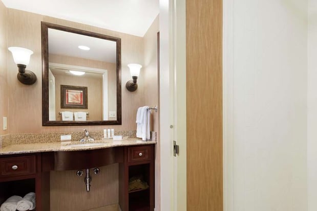 Images Homewood Suites by Hilton Minneapolis-New Brighton
