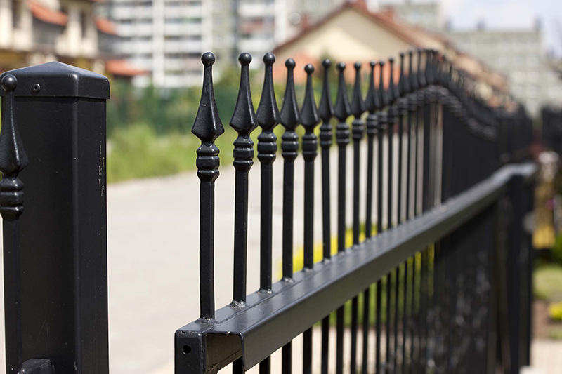 L&D IRON WORK - Iron Fence Installation L&D IRON WORK Los Angeles (714)650-8328