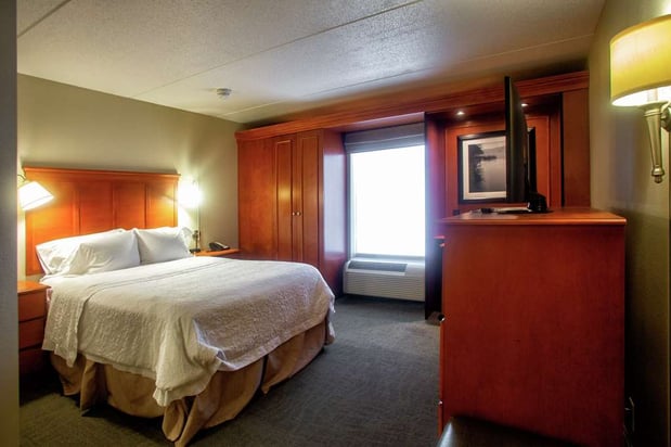 Images Hampton Inn Wheeling