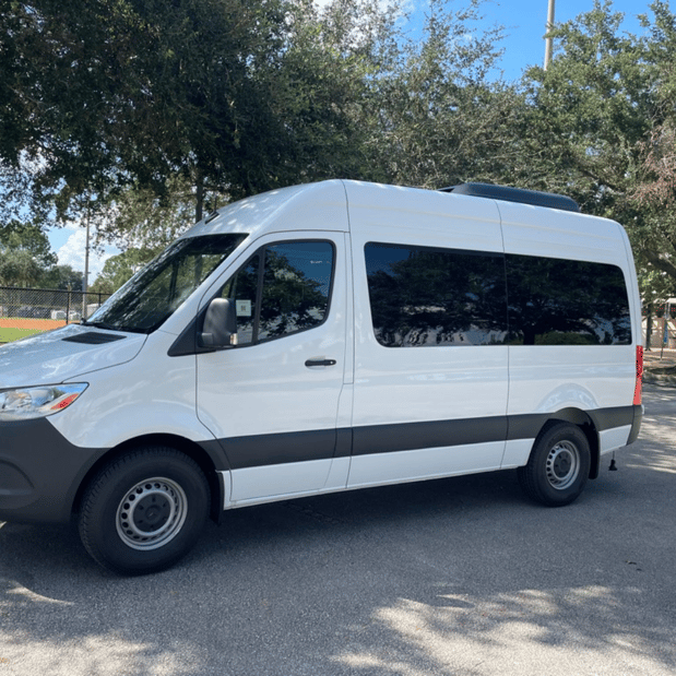 Images Carl's Van Rentals