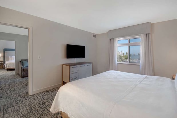 Images Homewood Suites by Hilton San Francisco Airport-North