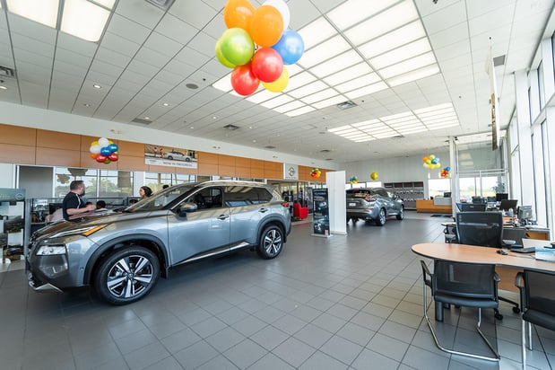 Images Russ Darrow Nissan of Milwaukee Service Center