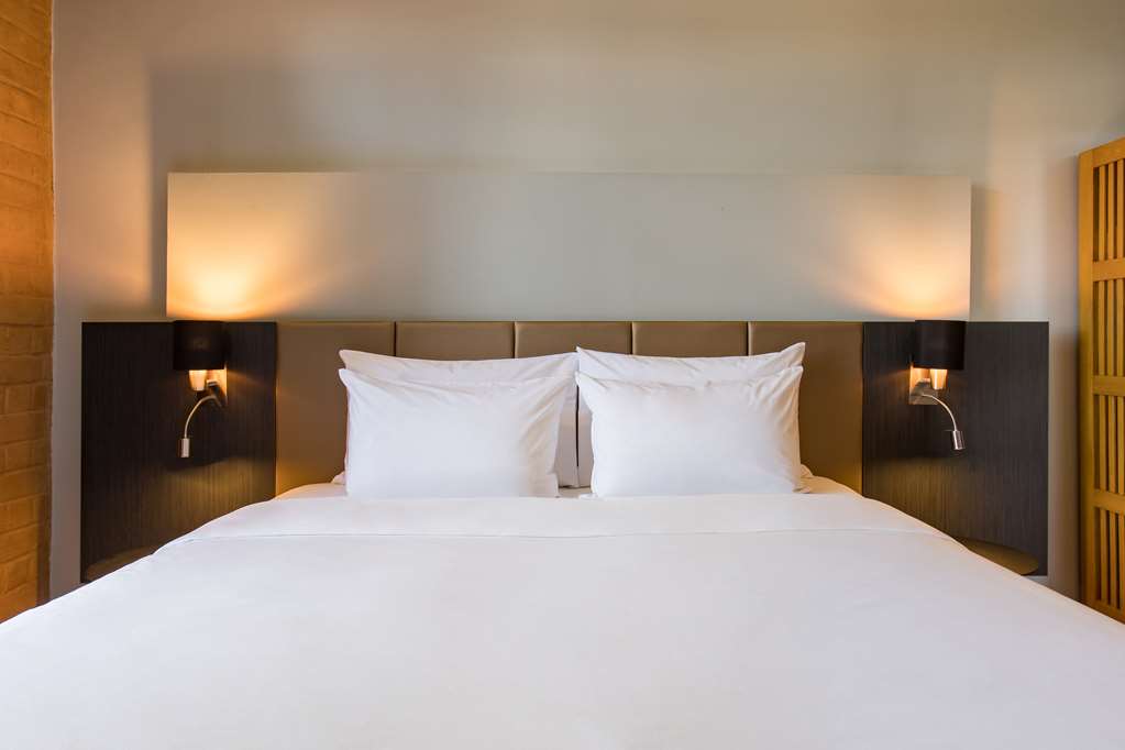 Radisson Blu Plaza Hotel, Delhi Airport