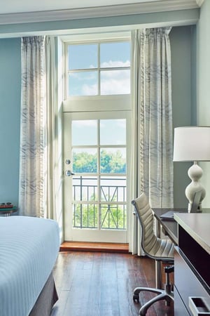 Images The Cotton Sail Hotel Savannah, Tapestry Collection by Hilton