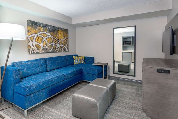 Images Hampton Inn & Suites Kansas City-Country Club Plaza