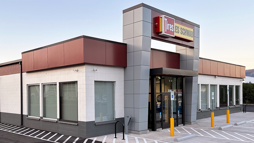 Les Schwab Tire Center
