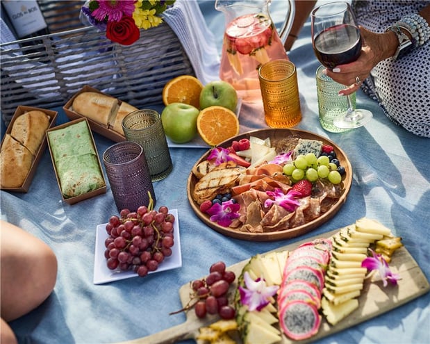 Images Faro Blanco Resort & Yacht Club Marathon, Curio by Hilton