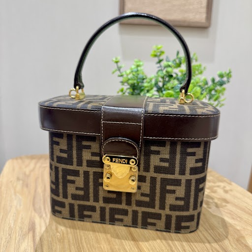 Images KOMEHYO（コメ兵）買取センターmozoワンダーシティ