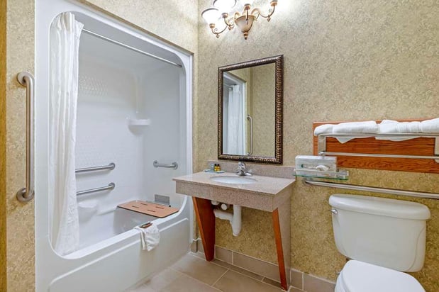 Images Best Western Plus Bradbury Inn & Suites