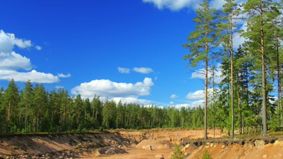 Images E. Hartikainen Oy Maarakennus keskuskorjaamo