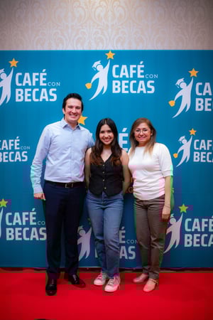 Images Café con Becas - Asesoría Universitaria (College Counselor)