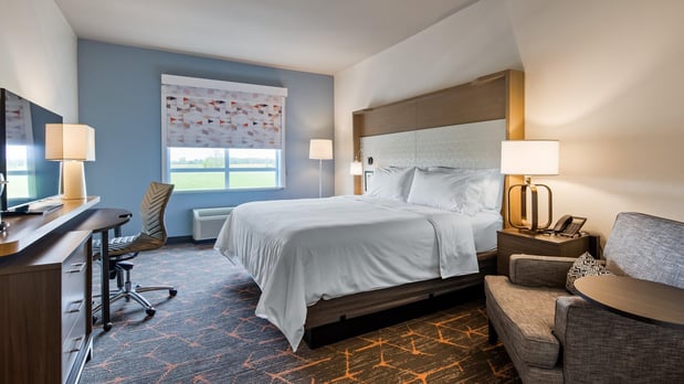 Images Holiday Inn Clarksville Northeast by IHG