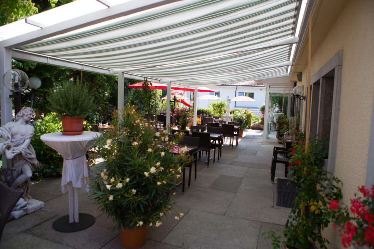 Bilder Restaurant Hirschen/Güggeli Oase