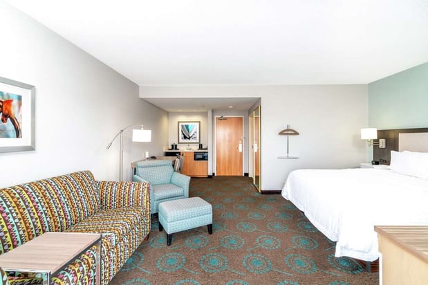 Images Hampton Inn & Suites Chincoteague-Waterfront