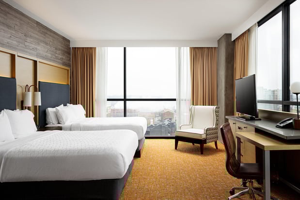 Images Holiday Inn & Suites Nashville Downtown - Broadway by IHG