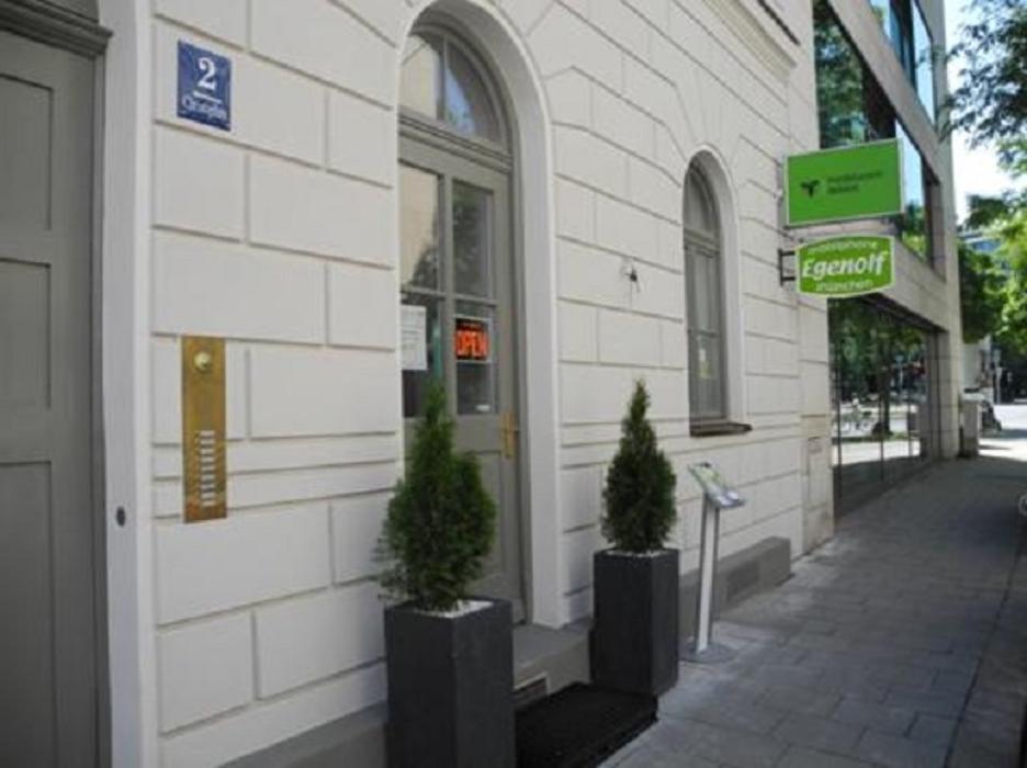 mobilphone EGENOLF, Christophstrasse 2 in München