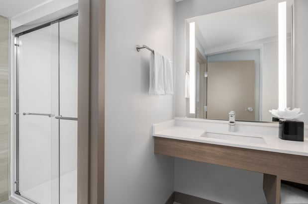 Images Holiday Inn Express Hilton Head Island by IHG
