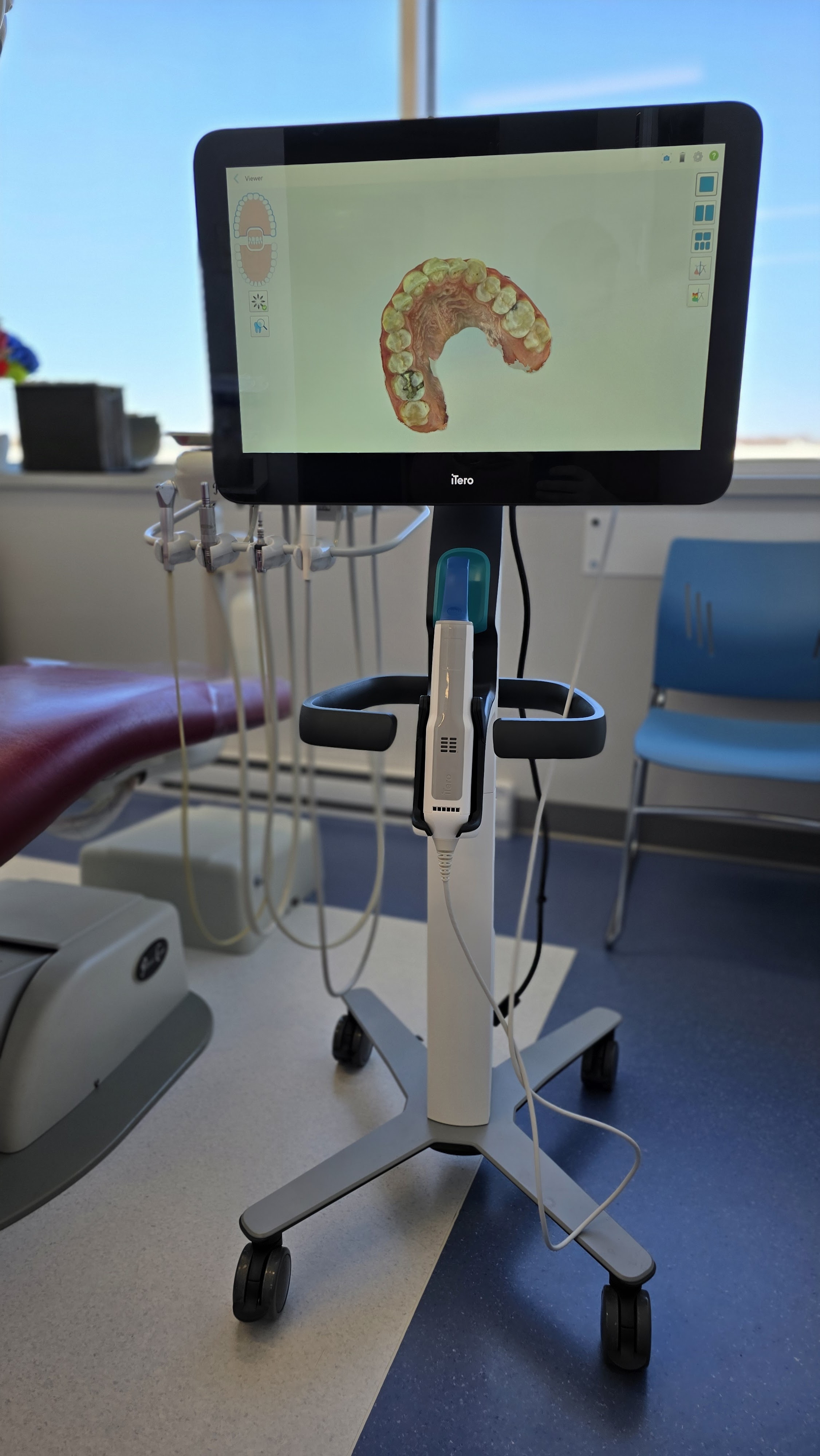Images Carrefour Dentaire 440 - Invisalign, Dentiste Laval