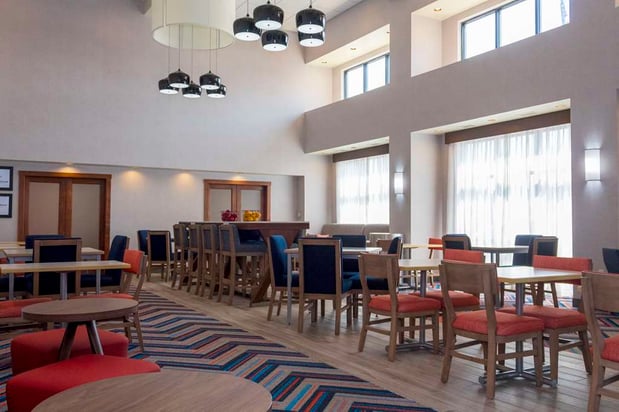 Images Hampton Inn & Suites Riverton