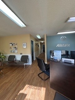 Images Dannielle Dixon Thomas: Allstate Insurance