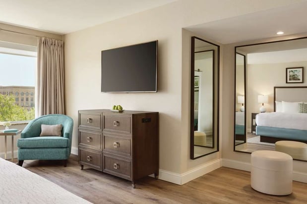 Images Hotel Ballast Wilmington, Tapestry Collection by Hilton