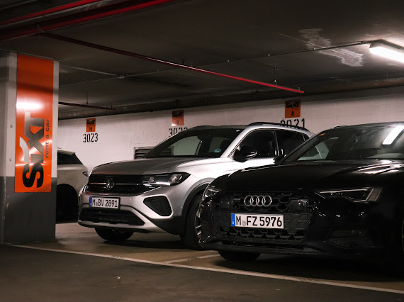 SIXT Autovermietung Köln Zentrum/Maritim Hotel, Heumarkt 20 in Köln