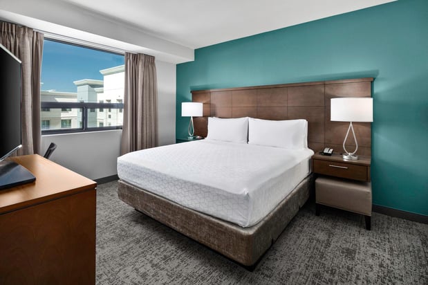 Images Staybridge Suites Irvine - John Wayne Airport by IHG