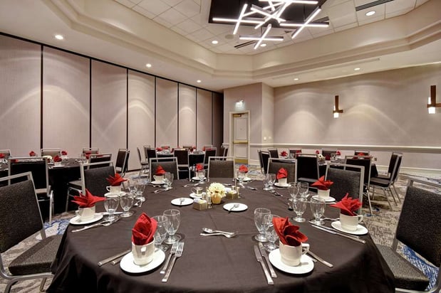 Images Embassy Suites by Hilton Charleston