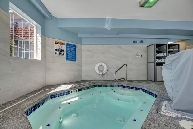Images Holiday Inn Express & Suites Portland-Jantzen Beach by IHG