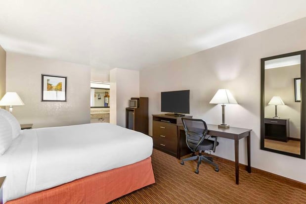 Images Best Western Sawmill Inn