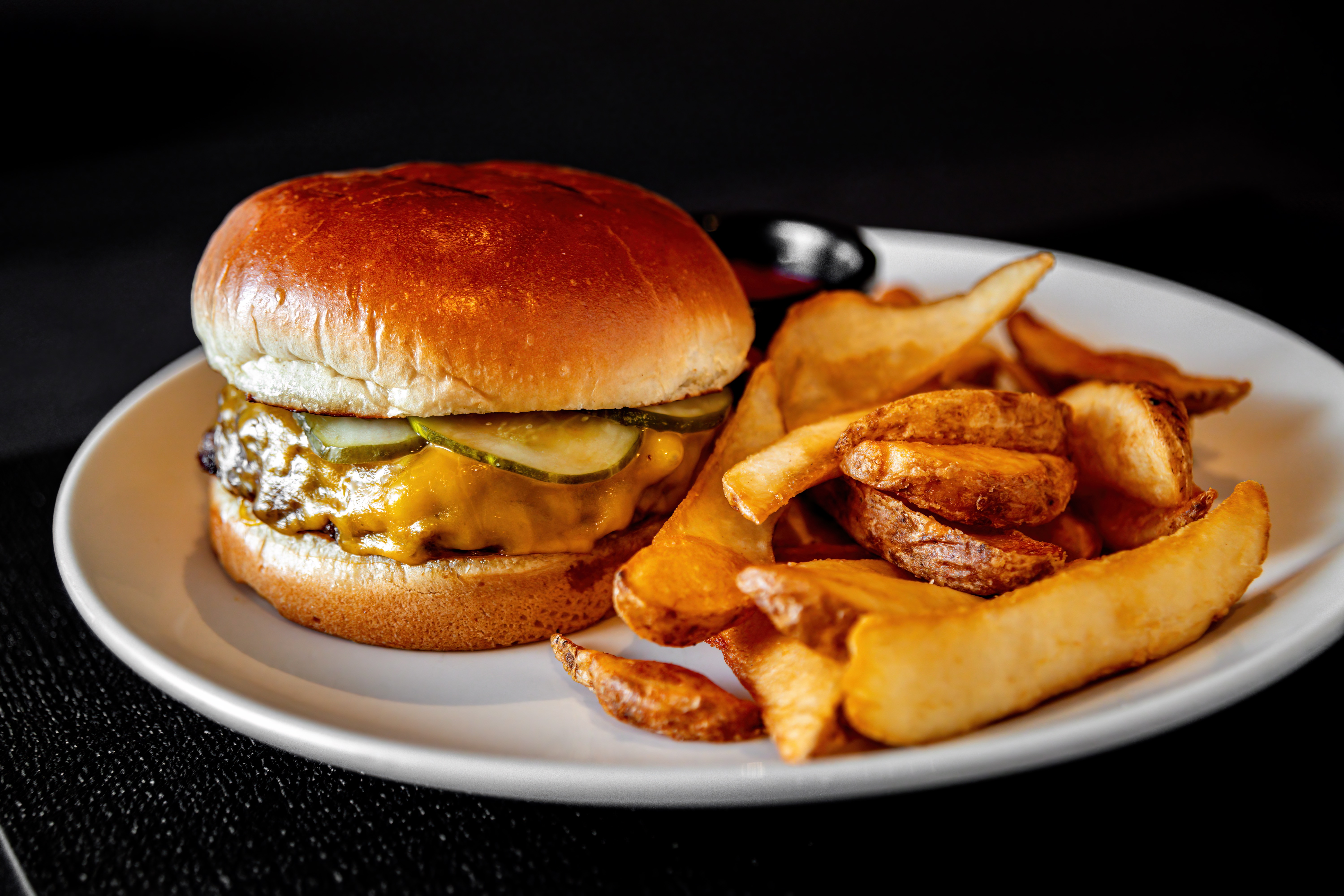 G – Burger (50 FAVES)