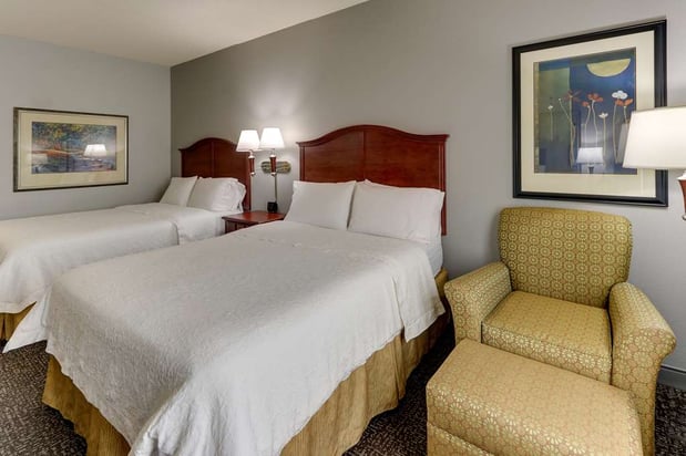 Images Hampton Inn & Suites Indianapolis-Airport