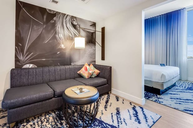 Images SERENA Hotel Aventura Miami, Tapestry Collection by Hilton
