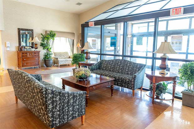 Images RRH Edna Tina Wilson Living Center