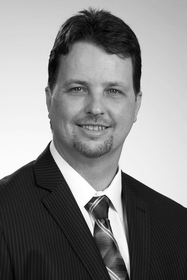 Images Edward Jones - Financial Advisor: Rob Klinger, DFSA™