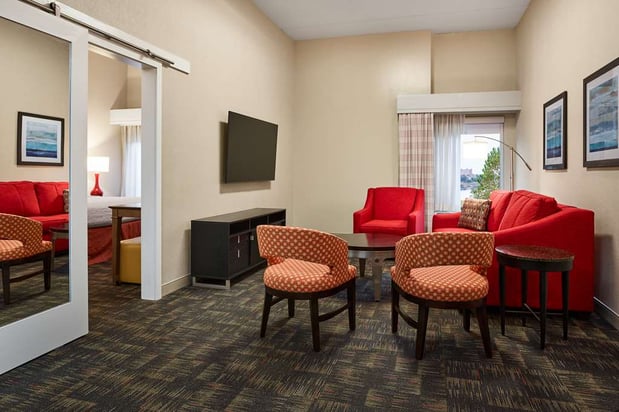 Images Hampton Inn Boston-Logan Airport