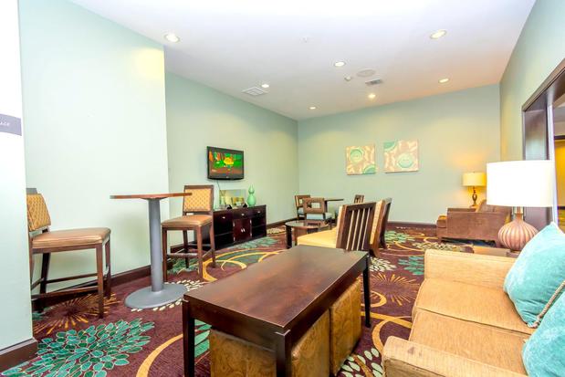Images Staybridge Suites Houston IAH - Beltway 8 by IHG