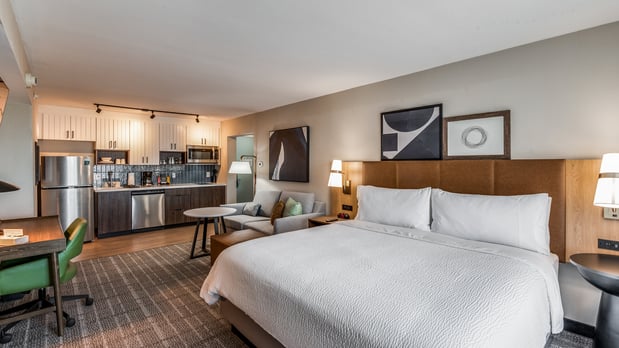 Images Staybridge Suites Dallas Market Ctr Love Field by IHG