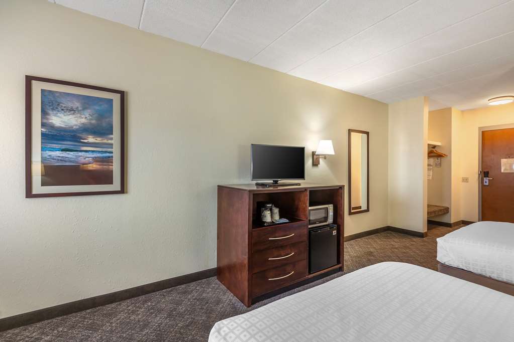 2 Double Bed Room