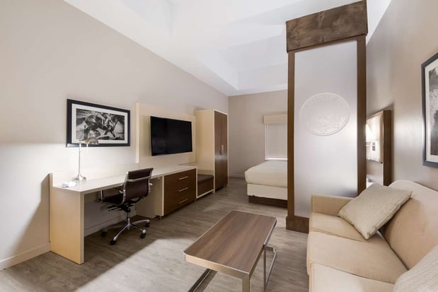 Images Best Western Bandera Suites & Saloon