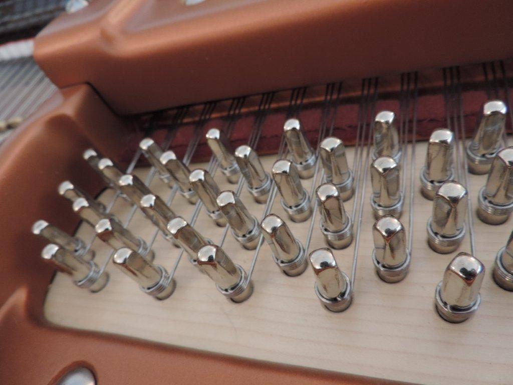 Bilder Heutschi Piano AG