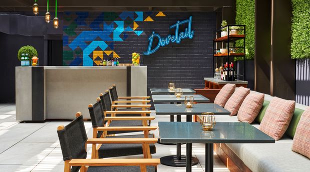 Images Dovetail Bar & Restaurant
