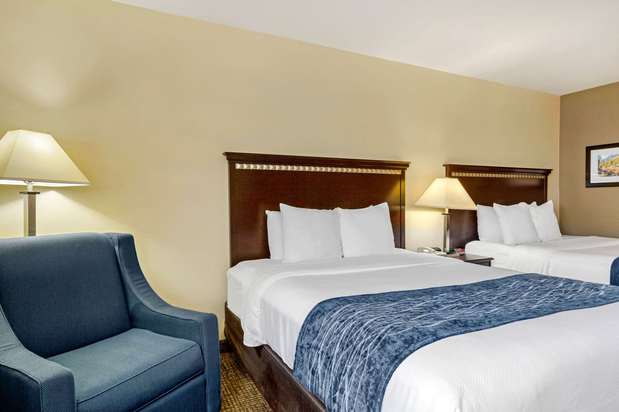 Comfort Inn In Greeley 2467 W 29th Street Hotels Motels In