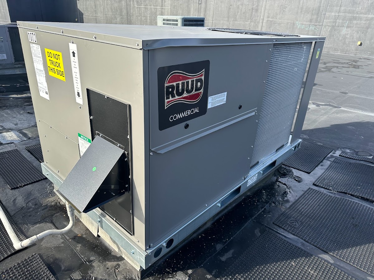 Commercial rooftop HVAC package unit installed to provide dependable heating, cooling, and airflow for the building.
