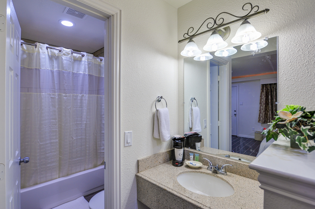 Images Romantic Inn & Suites