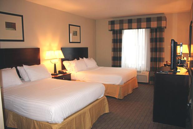 Images Holiday Inn Express & Suites Syracuse North - Airport Area, an IHG Hotel