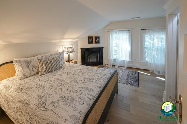Images The Manor On Green Lake