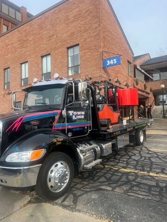 Images Town Line Towing & Recovery
