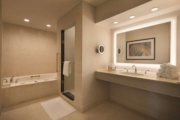 Images Hilton Chicago/Magnificent Mile Suites