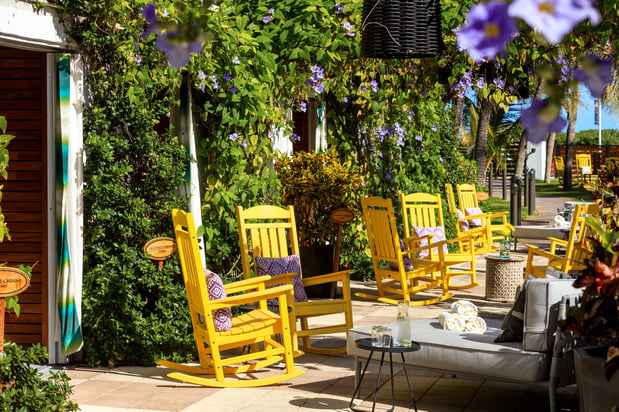 Images Kimpton Surfcomber Hotel by IHG